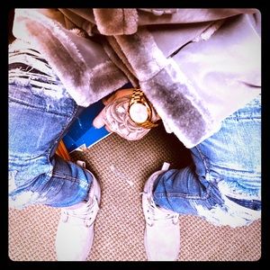 Meet your Posher, Julian